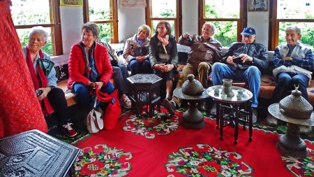 Mostar-Le groupe dans la maison du pacha
